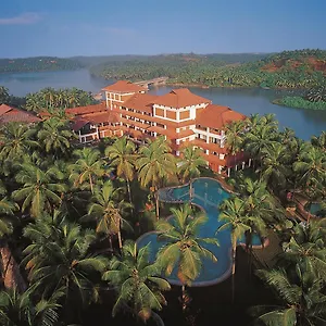Resort The Raviz Kadavu,, Kozhikode